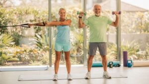 Allenamento funzionale: 8 minuti al giorno bastano per rafforzare i muscoli dopo i 65 anni